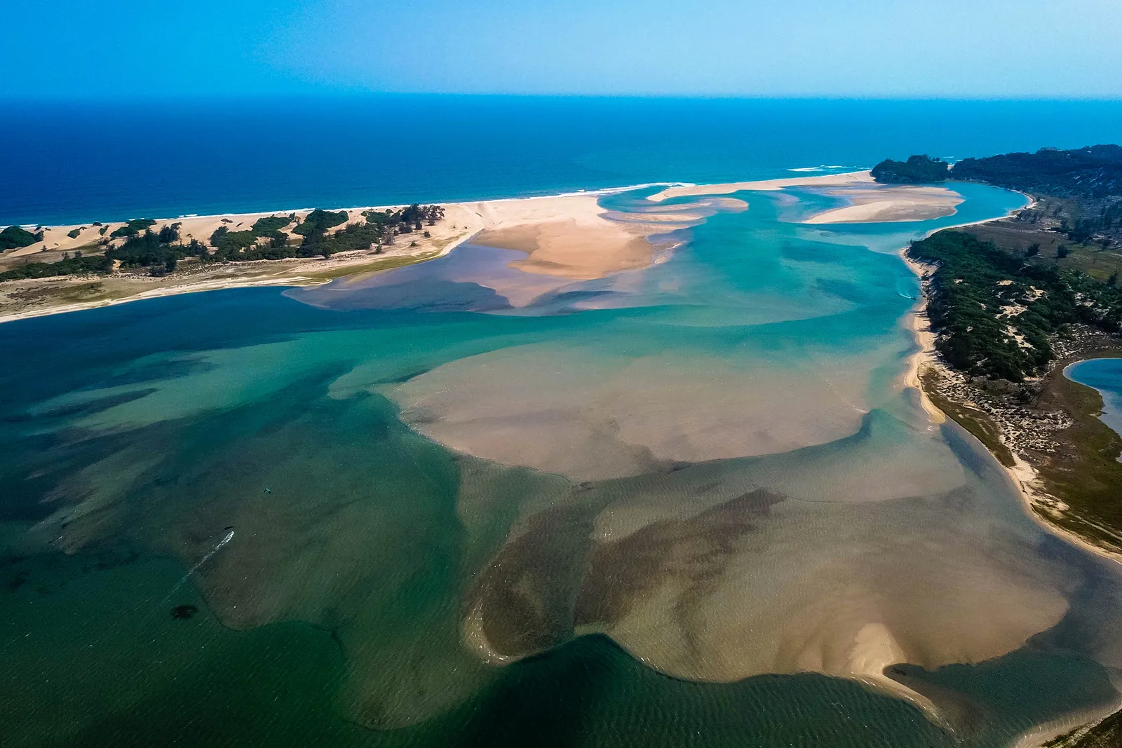 paysage de plage vu de drone