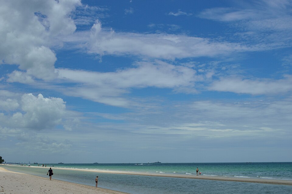 Plage calme de Pranburi, Thaïlande